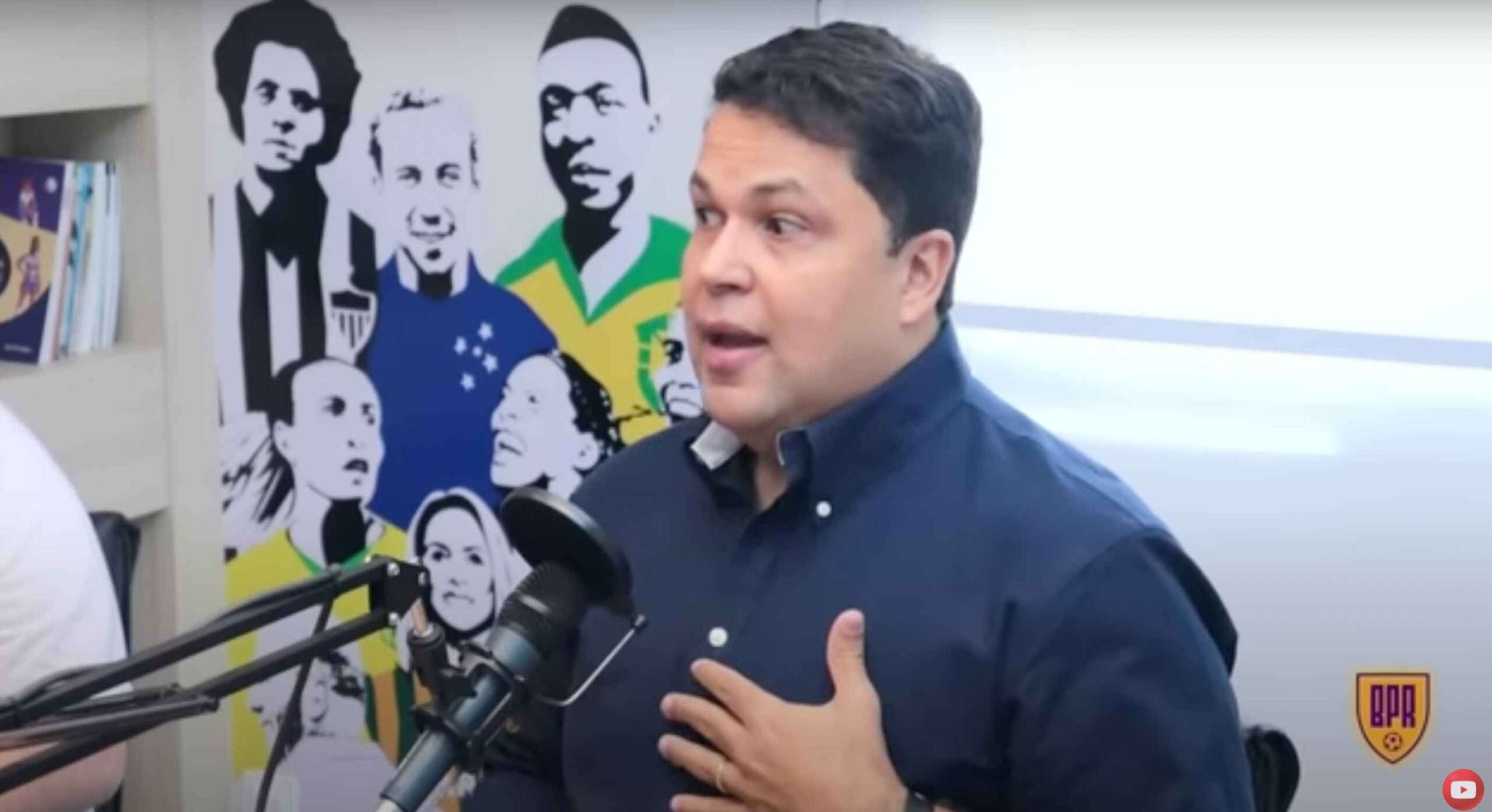 Deputado diz que Ronaldo não vai conseguir o Mineirão na porrada para o Cruzeiro
