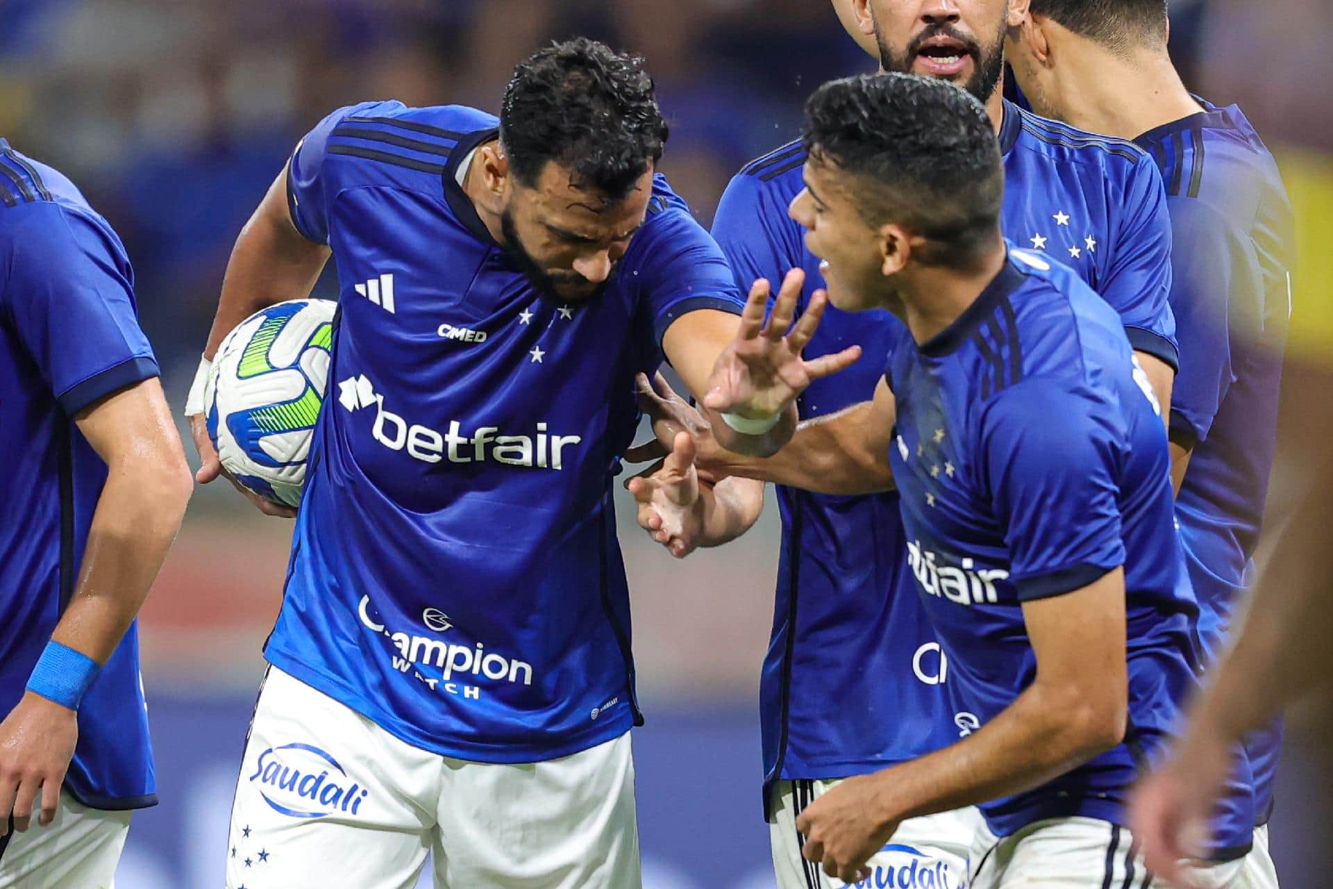 Cruzeiro Henrique Dourado