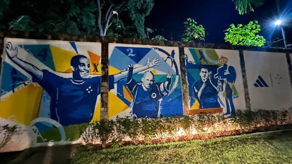 cruzeiro-jogadores-importantes-tambem-foram-lembrados-nos-paineis-em-homenagem-a-2003