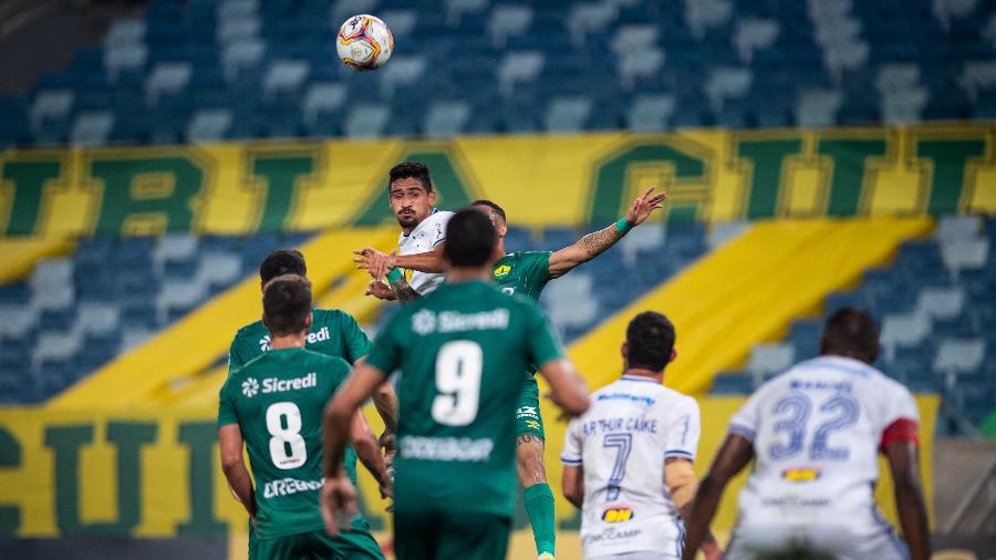 Cruzeiro levou gol absurdo no último minuto em jogo contra o Cuiabá