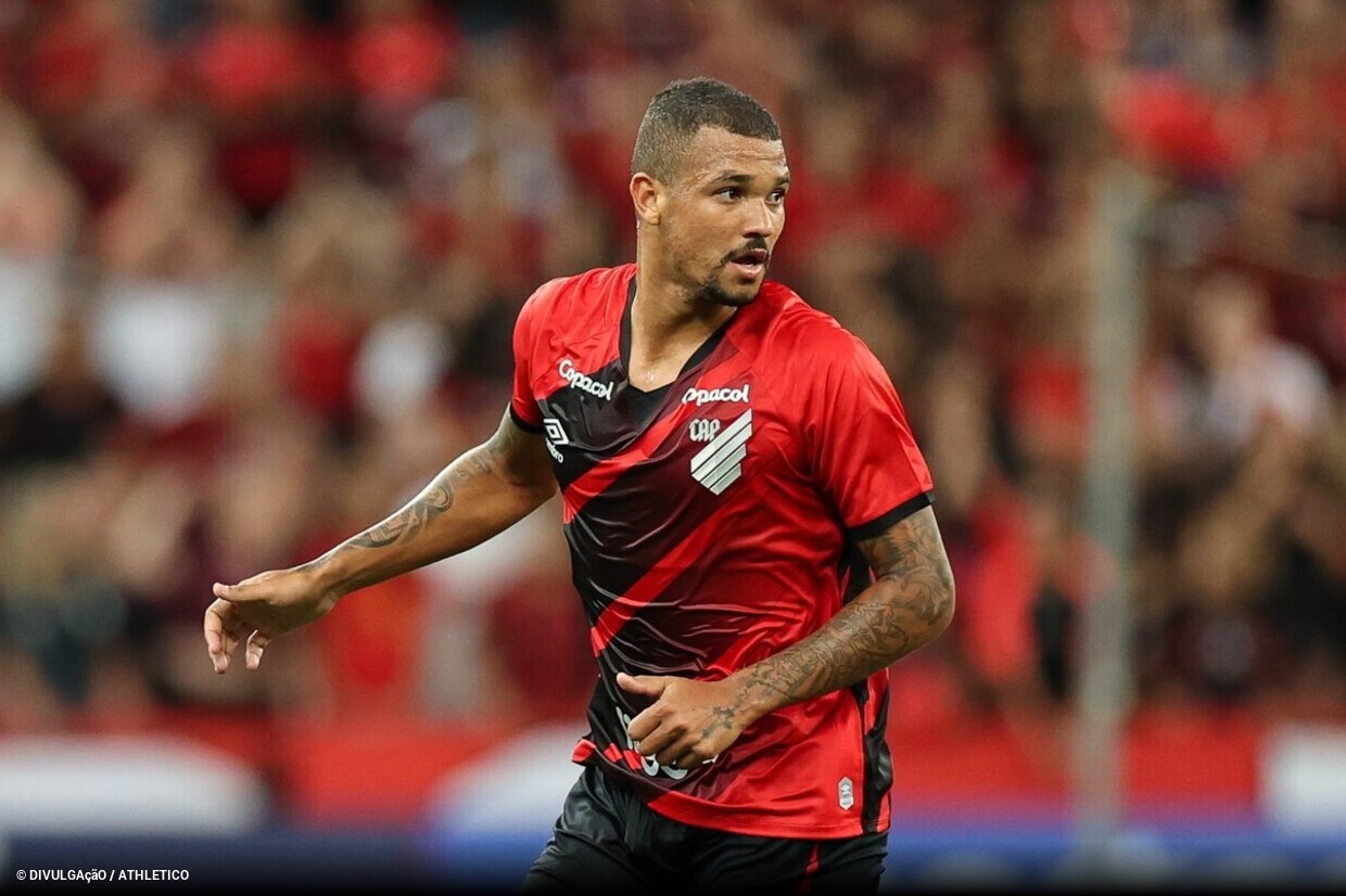 -ze-ivaldo-e-estuda-investida-no-defensor