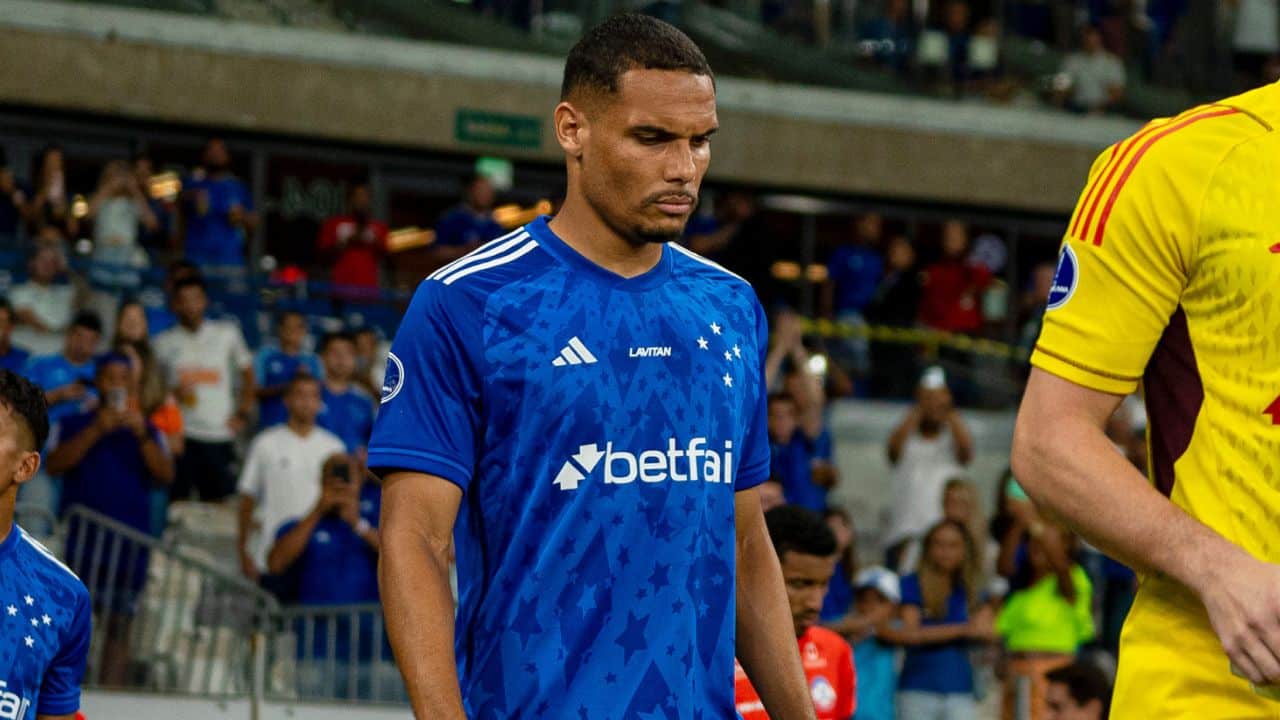Caminho sem volta: Neris é anunciado em rival do Cruzeiro na Série A