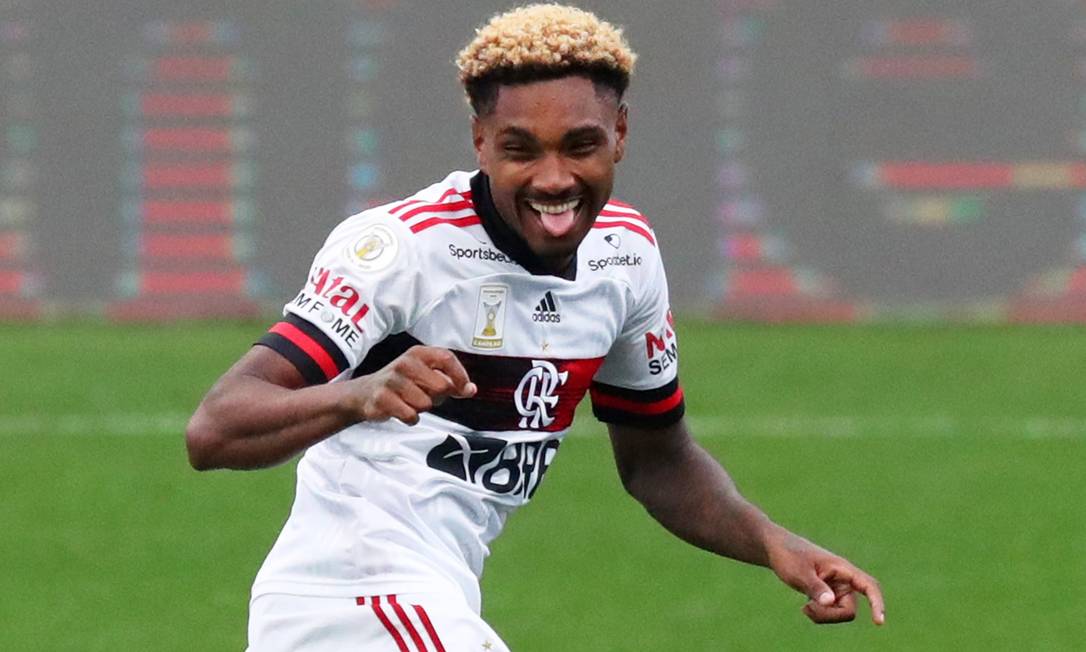 Atacante Vitinho está liberado para assinar de graça com o Cruzeiro