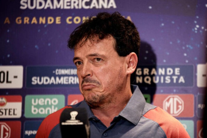 Diniz pode alcançar prateleira que só Tite e Gallardo conseguiram chegar