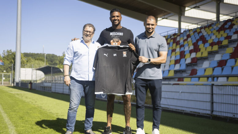 Time de Luxemburgo contratou o goleiro Felipe para disputar competição continental