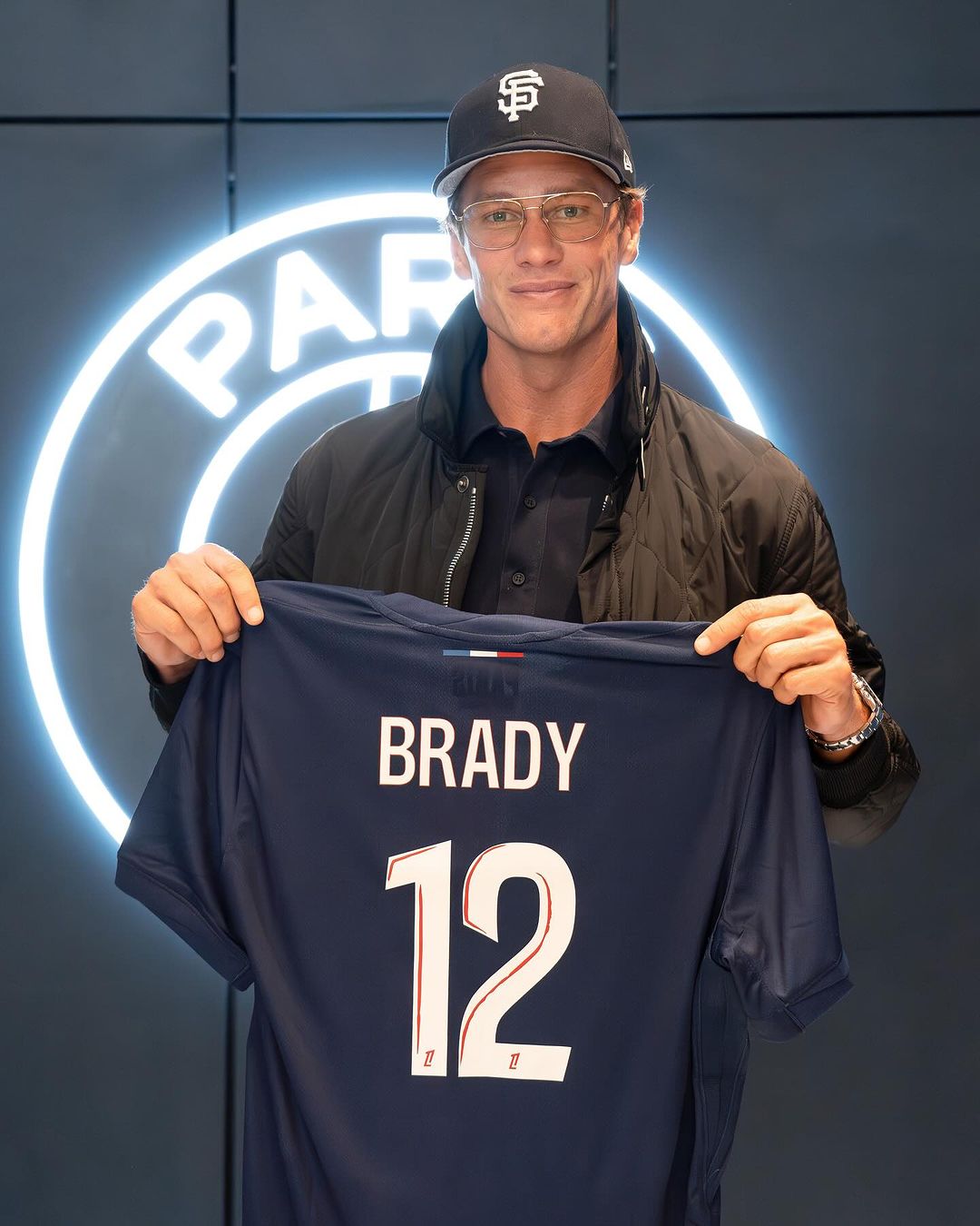 Tom Brady entrou na onda de outros astros do esporte e comprou clube