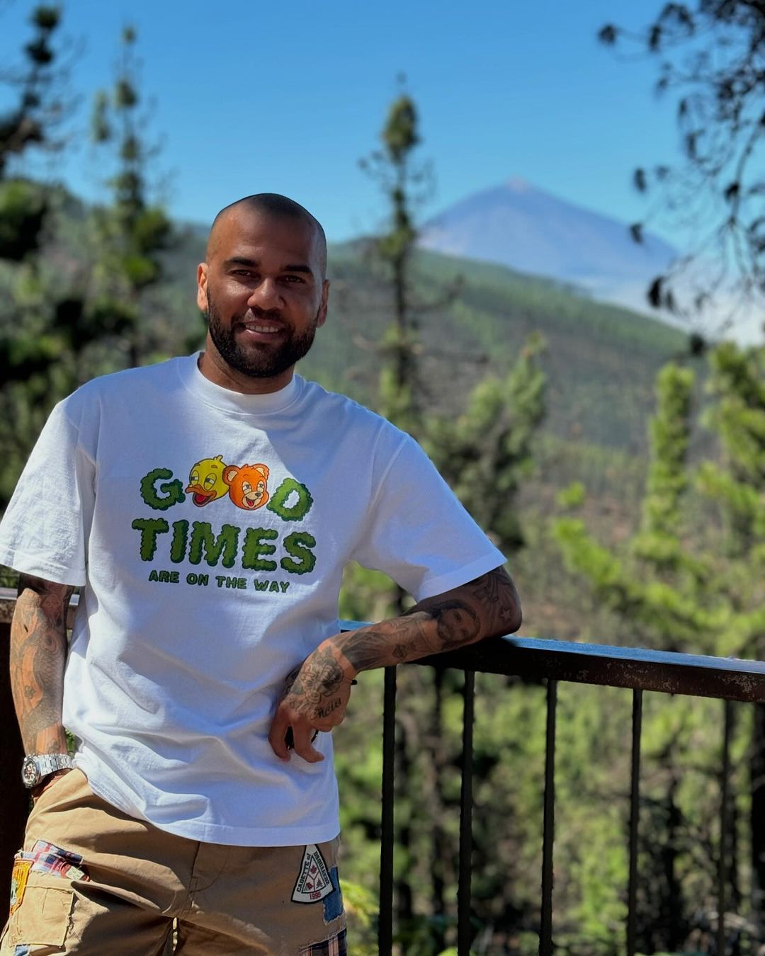 Publicação feita por Daniel Alves gerou reação inesperada de jogadores do Cruzeiro