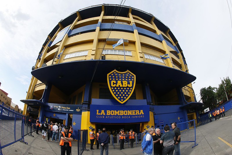 Era alvo do Cruzeiro até pouco tempo, mas foi apresentado pelo Boca Juniors
