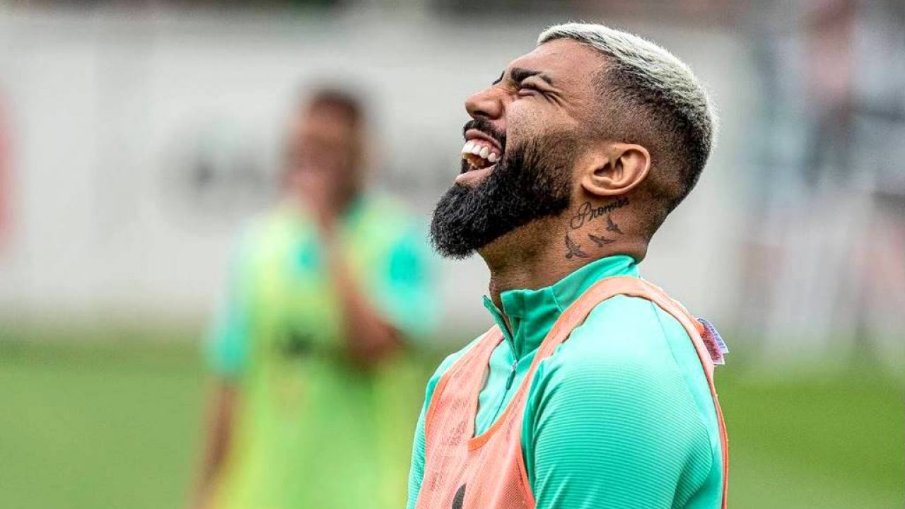 Tite já chegou para treinar ao lado de Gabigol na Toca da Raposa