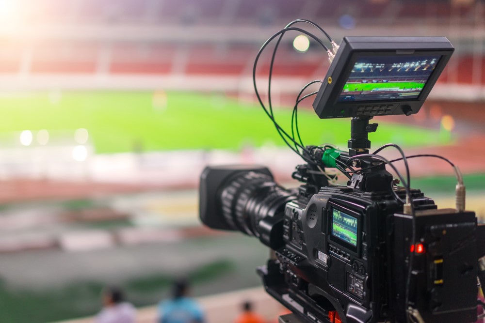 Record pode levar narrador queridinho da Globo