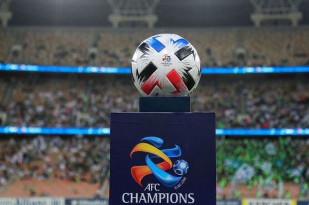 Estava comandando time na Champions e agora vai treinar o Cruzeiro