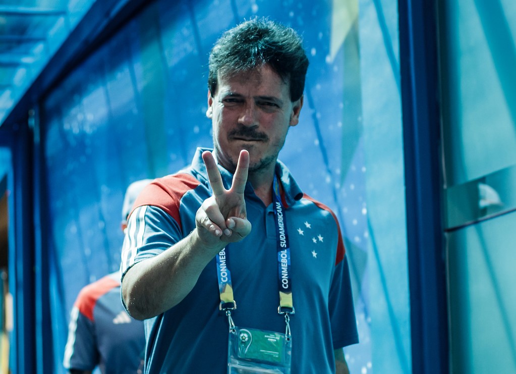 Frustrou os planos do Cruzeiro e agora está na mira do Botafogo