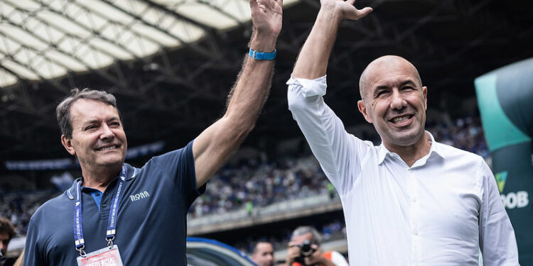 Dono do Cruzeiro perde a mão e não descarta demitir todo o elenco