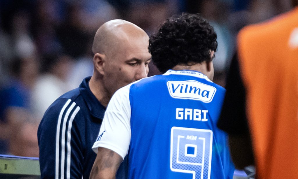 Leonardo Jardim projeta futuro de Gabigol no Cruzeiro