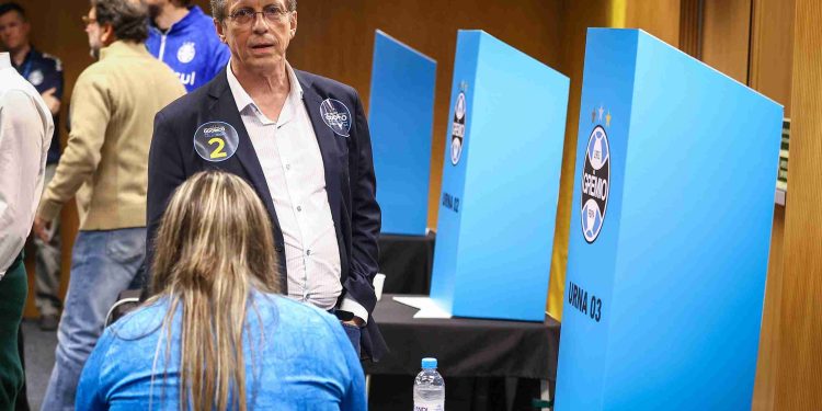 Grêmio tira dinheiro de Deus sabe onde e oferece 2 vezes mais para tirar reforço do Cruzeiro