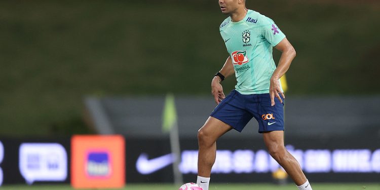 R$ 1,7 milhão e São Paulo chega a acordo com Casemiro