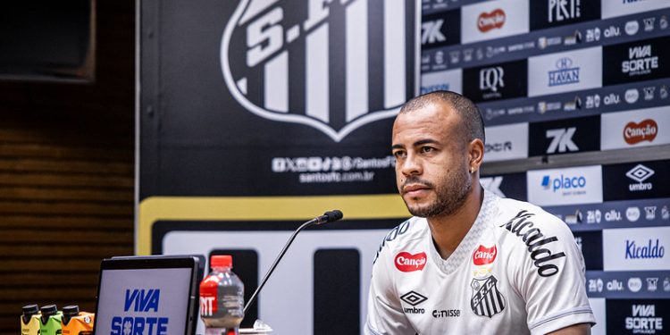 Kaiki pode assumir lugar de Mayke já em 2026