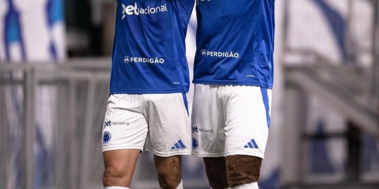 Kaio Jorge aceita chamado de rival e chega para apresentação