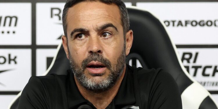 Saiba quanto o Cruzeiro irá desembolsar para contratar Artur Jorge
