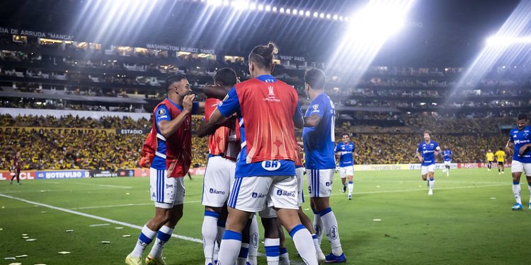 Quanto o Cruzeiro lucrou com vitória na Libertadores?