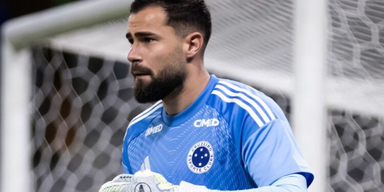Matheus Cunha desagrada e Cruzeiro prepara oferta por nome da Seleção Brasileira