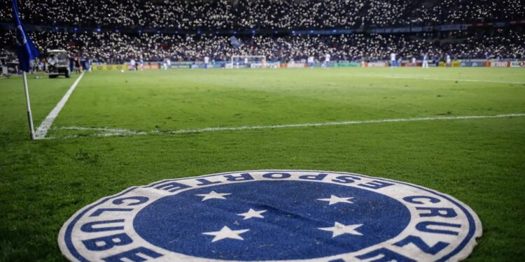 Craque mal deixou o Cruzeiro e já faz as malas para se apresentar no Mineirão