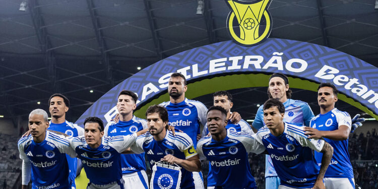 Cruzeiro aceita liberar atacante após perda de espaço com Artur Jorge