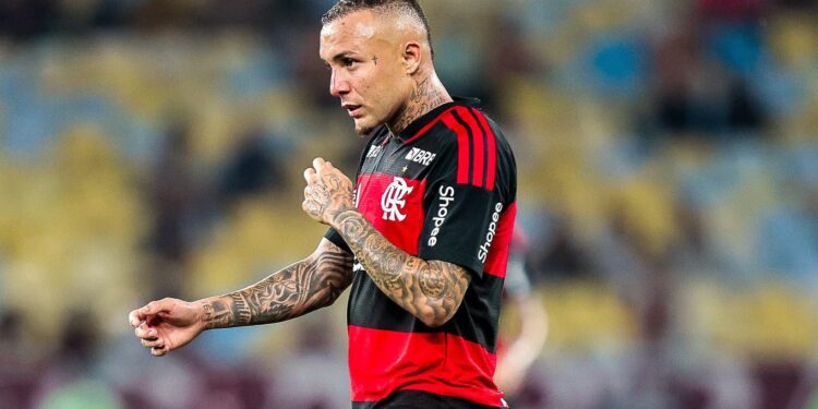 Por R$ 90 milhões, Everton Cebolinha assina com o Cruzeiro após deixar o Flamengo
