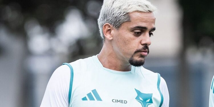Salário de R$ 800 mil e Fagner bate o martelo sobre permanência no Cruzeiro