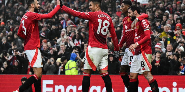 Manchester United mira acordo com xodó do Cruzeiro por R$ 292 milhões