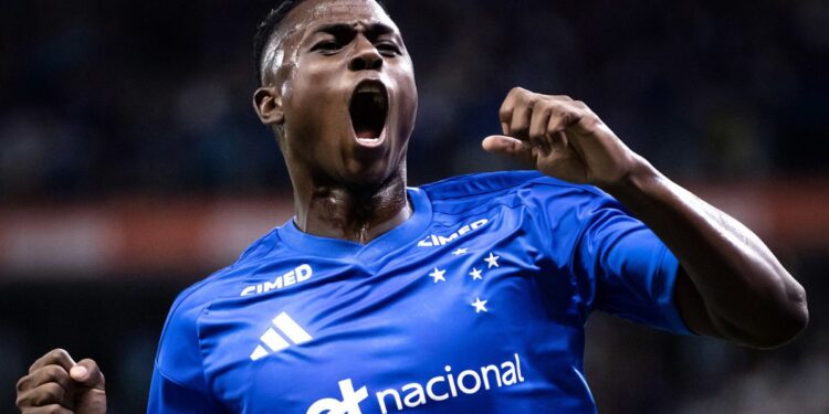 Villarreal prepara as malas para atuar longe do Cruzeiro