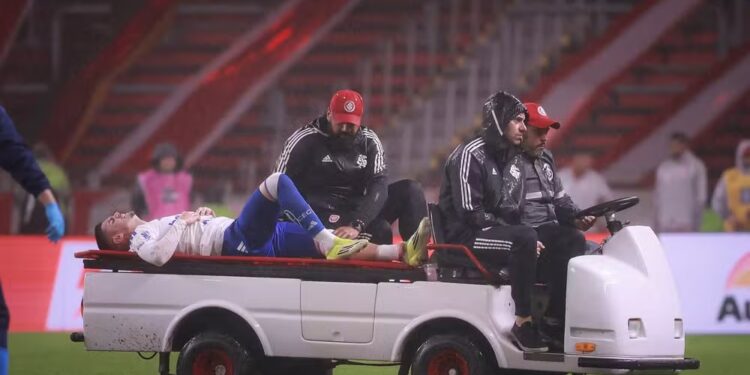Jogador do Internacional pediu desculpas para Gabriel Pec