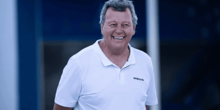 Ídolo Raul Plassmann manda a real sobre o Cruzeiro: “Não torço para clube que tem dono!”