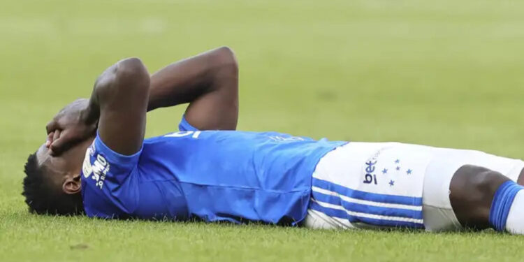 “Médico das estrelas” irá fazer cirurgia em jogador do Cruzeiro
