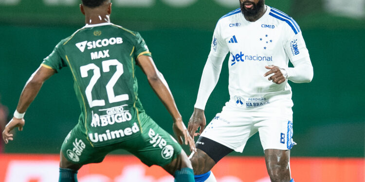 Chapecoense não vence o Cruzeiro há 6 anos
