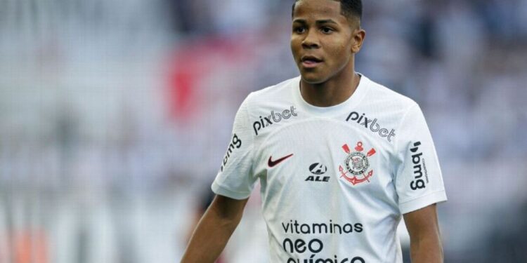 Com direito a chapéu no Corinthians, Wesley se aproxima de acordo com o Cruzeiro
